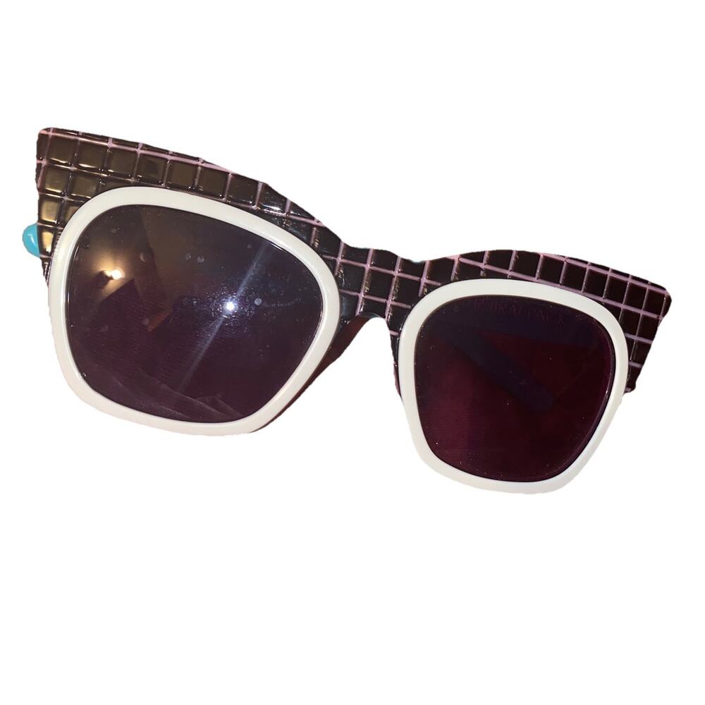 Emma Mulholland x Pared Sunglasses The Brat Pack‎ Grid Wave Arms